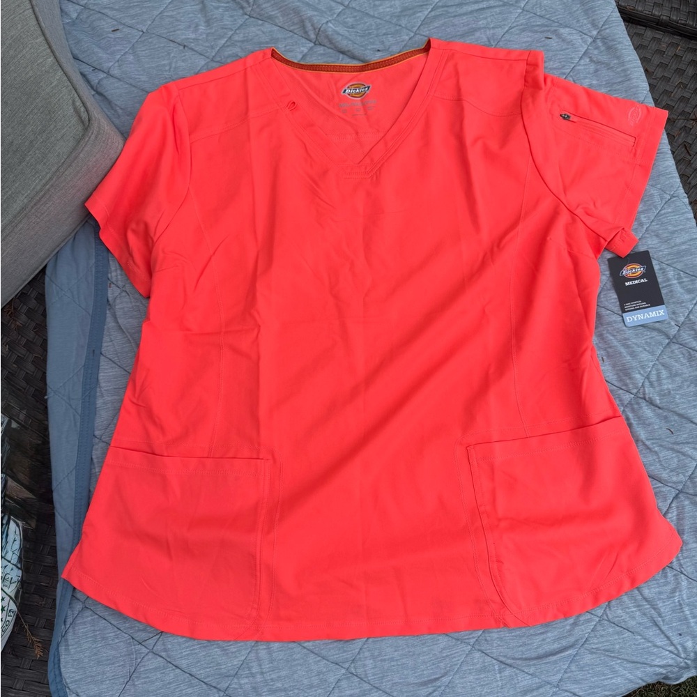 Dickies scrub top